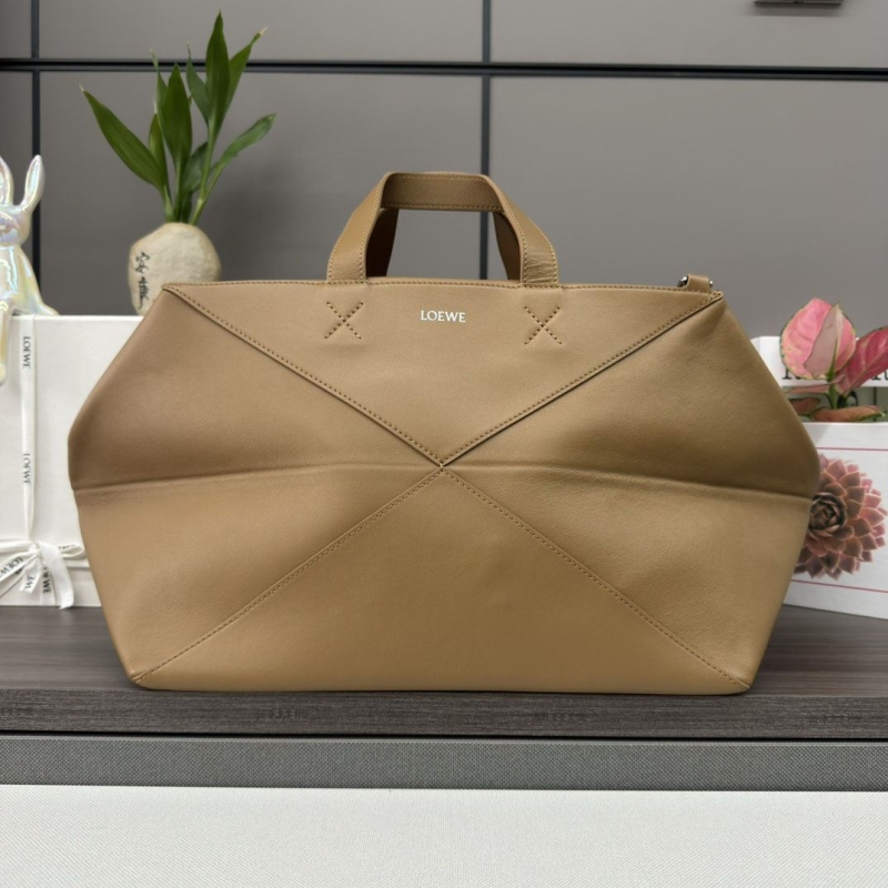 l*ew* shopping bags